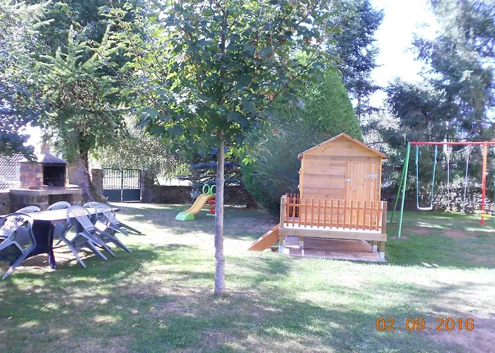 Carrefour De La Randonnee, Sud Auvergne Holiday home *